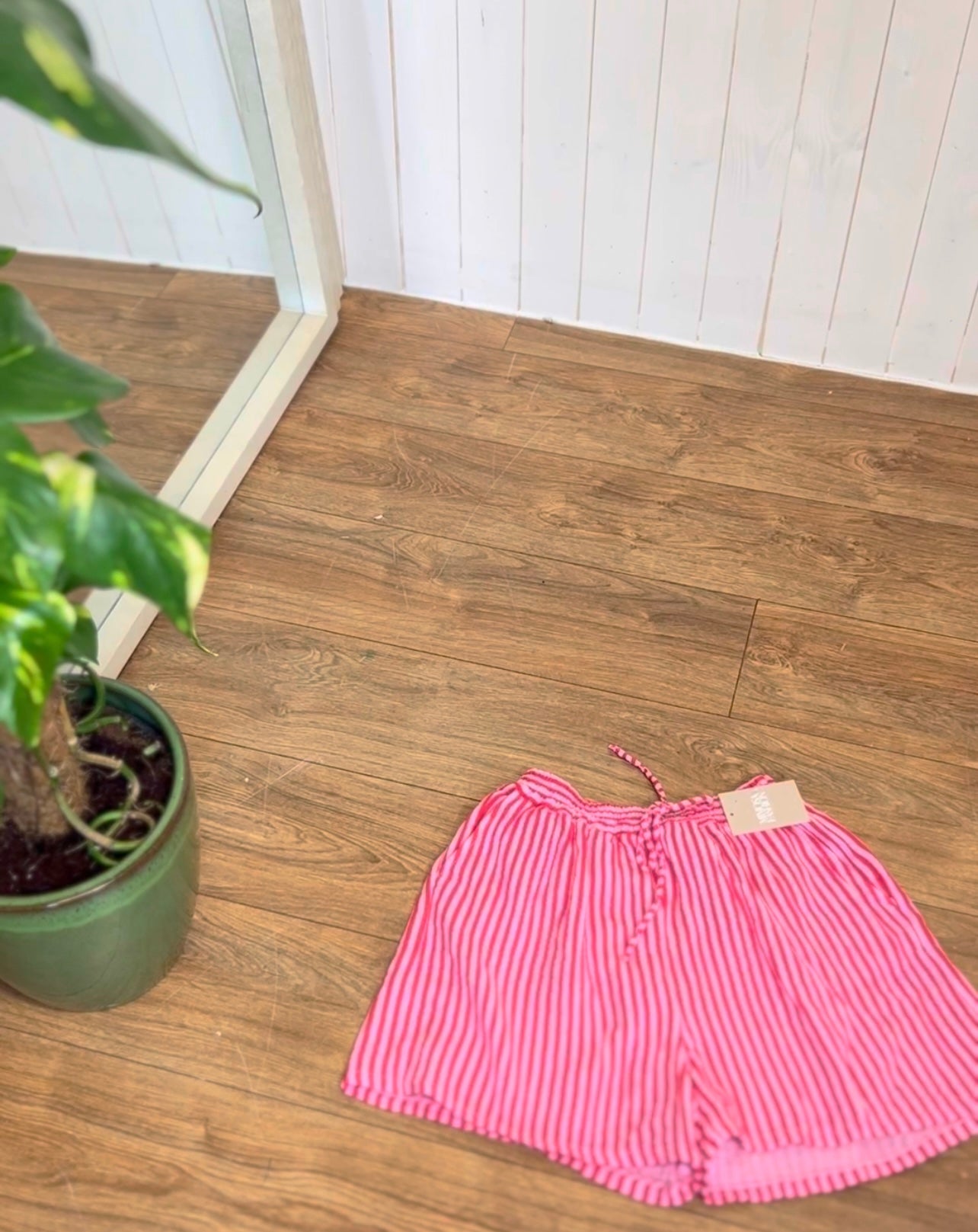 SALLY STRIPE SHORTS
