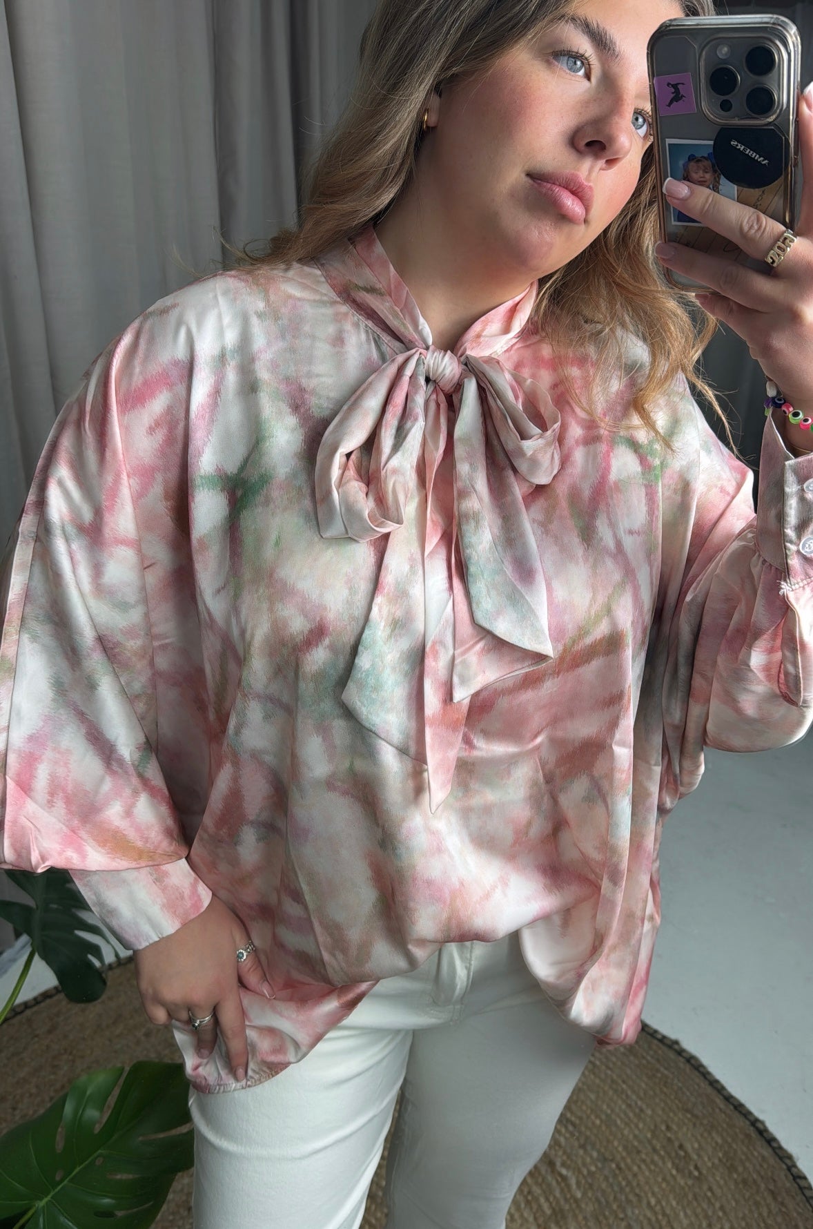 BONNIE SILKY BOW BLOUSE