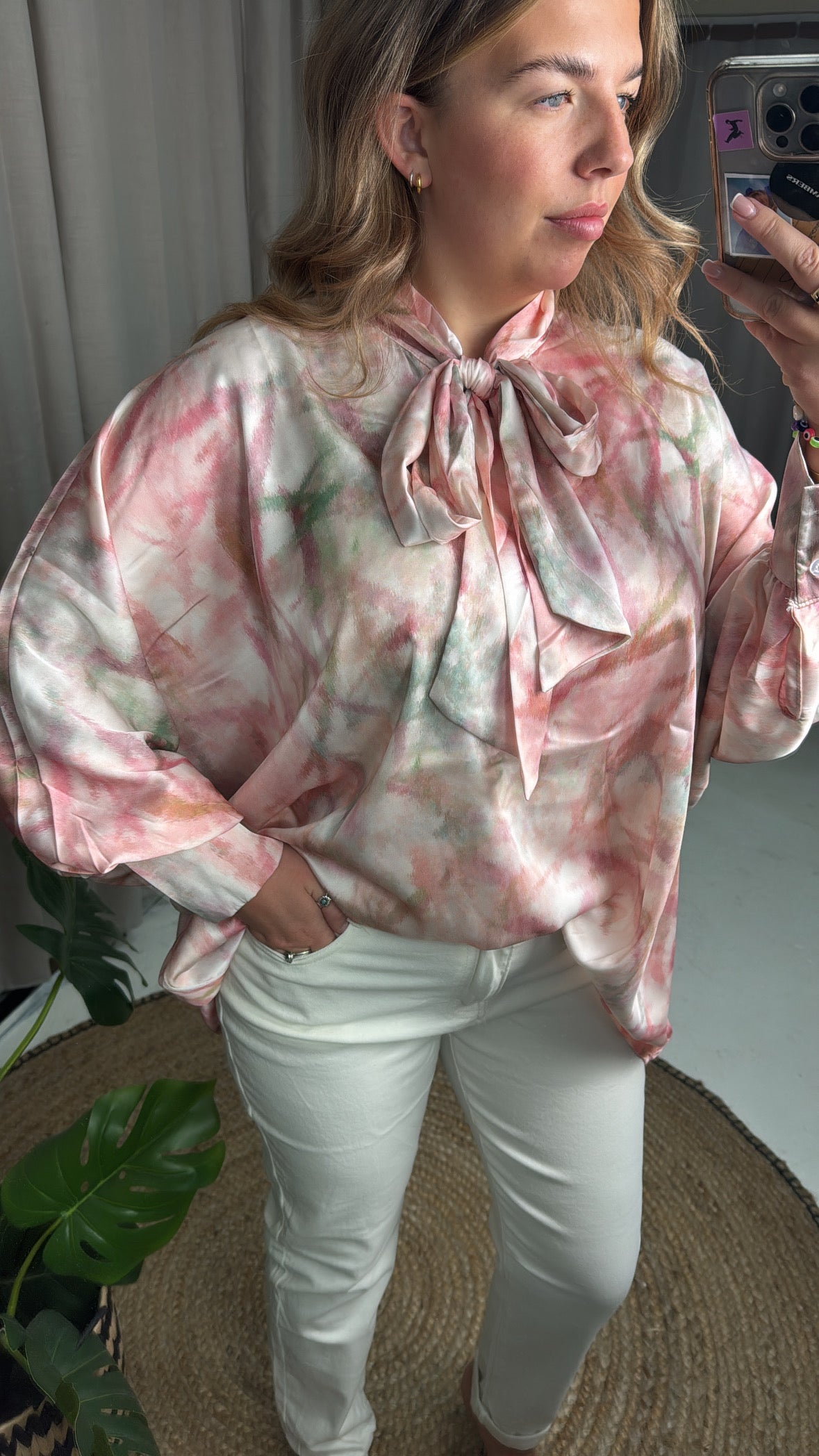 BONNIE SILKY BOW BLOUSE