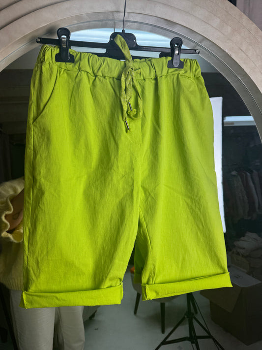 Magic shorts