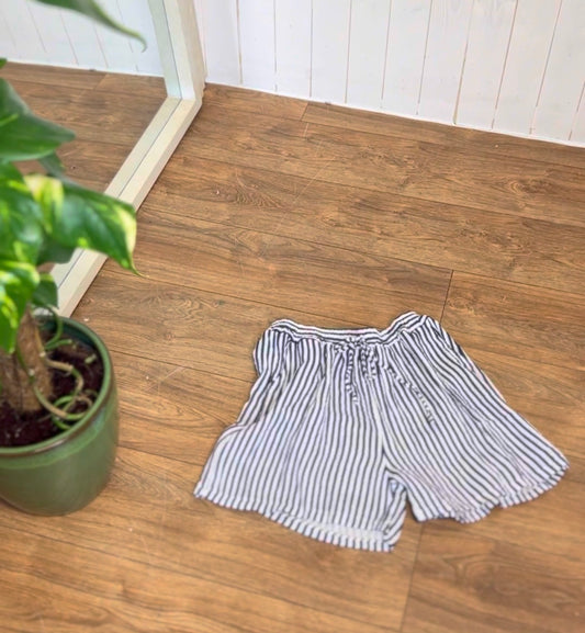 SALLY STRIPE SHORTS